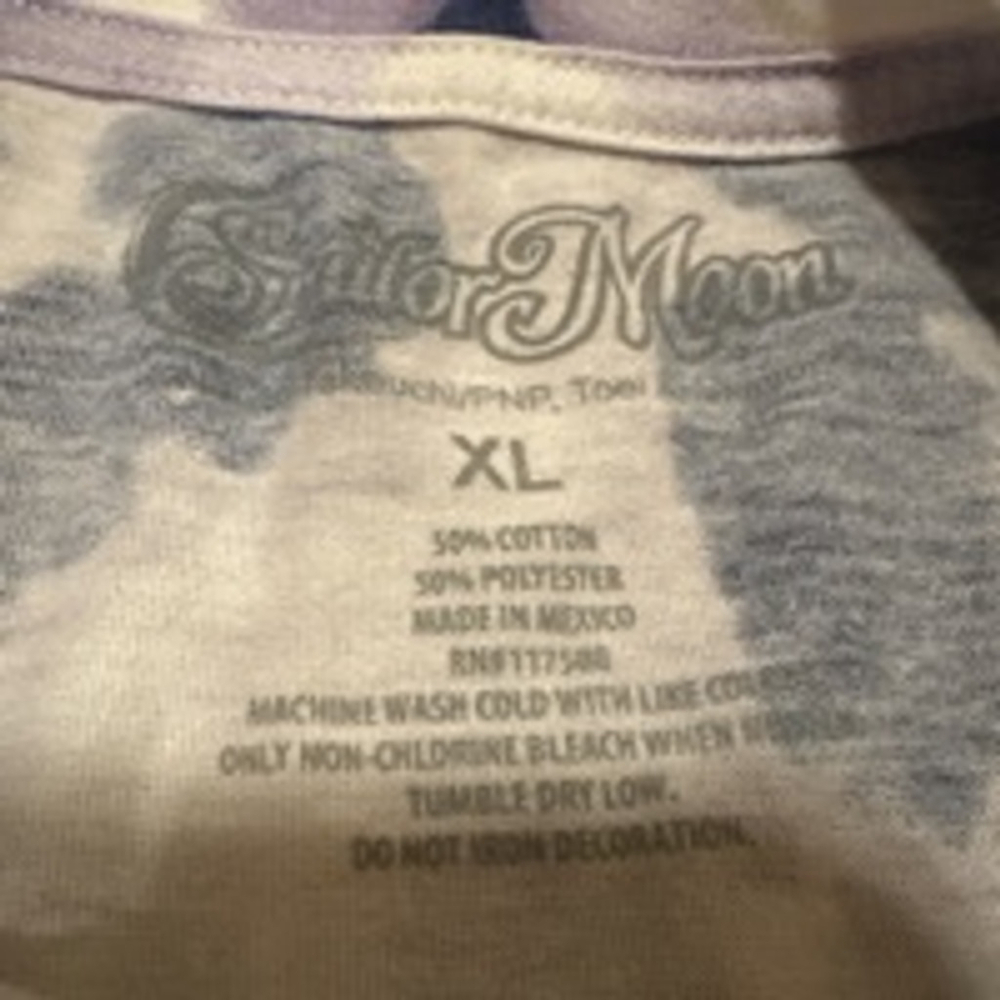 Women's Sailor Moon T-shirt XL White Blue Tie Dye Graphic Tee - Picture 3 of 5